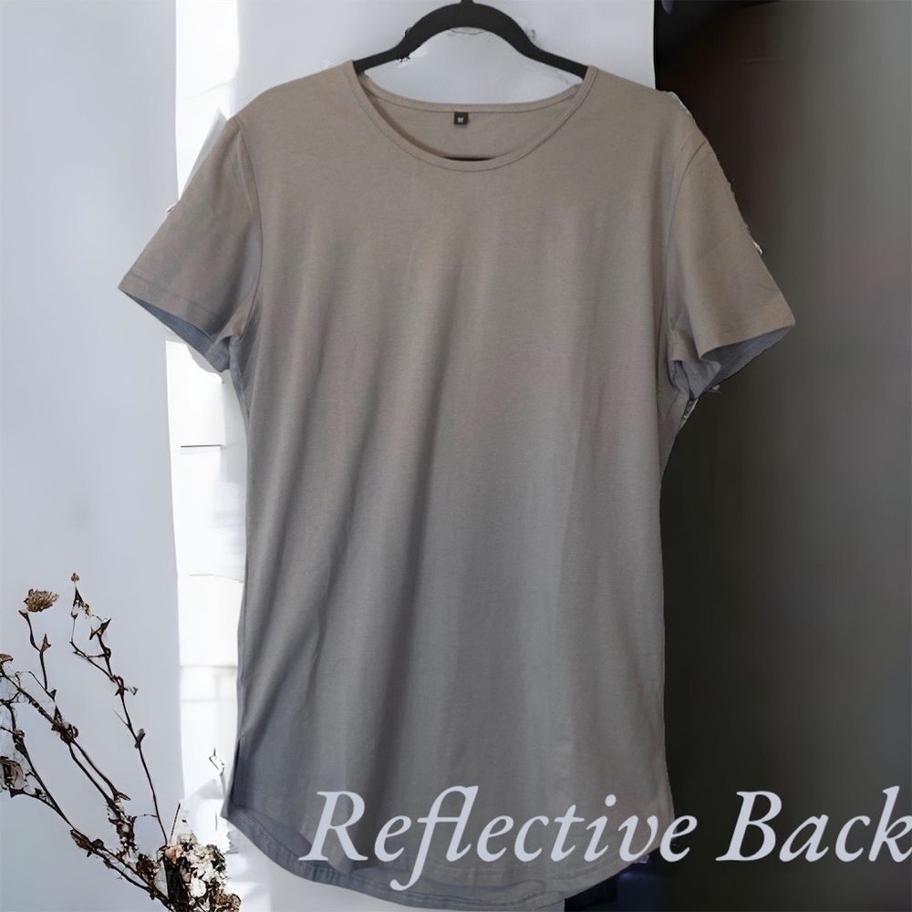 👚🏃🏻‍♀️NWOT Women’s Gray Short-Sleeved Tee Back Reflective Strip Med🏃🏻‍♀️👚